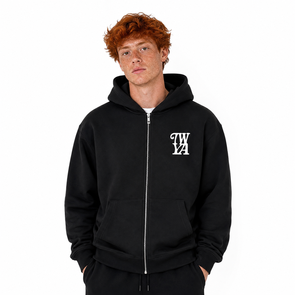 Essential Black Zip-Hoodie